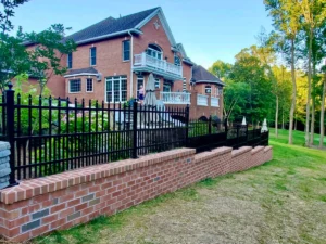 PoolForce - Aluminum Fencing Page - Sailwind - Black Custom 2' Sailwind Puppy Picket Traditional Bottom with Ball Caps