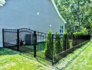 PoolForce - Aluminum Fencing Page - Waterfront - Black Waterfront Puppy Picket Traditional Bottom