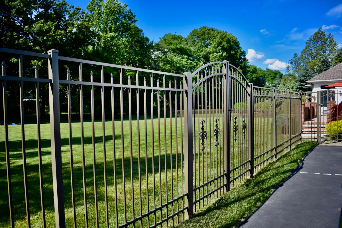 PoolForce - Aluminum Fencing Page - Waterfront - Bronze Waterfront Traditional Bottom with 4th Rail & Estate Scrolls on Rainbow Gate