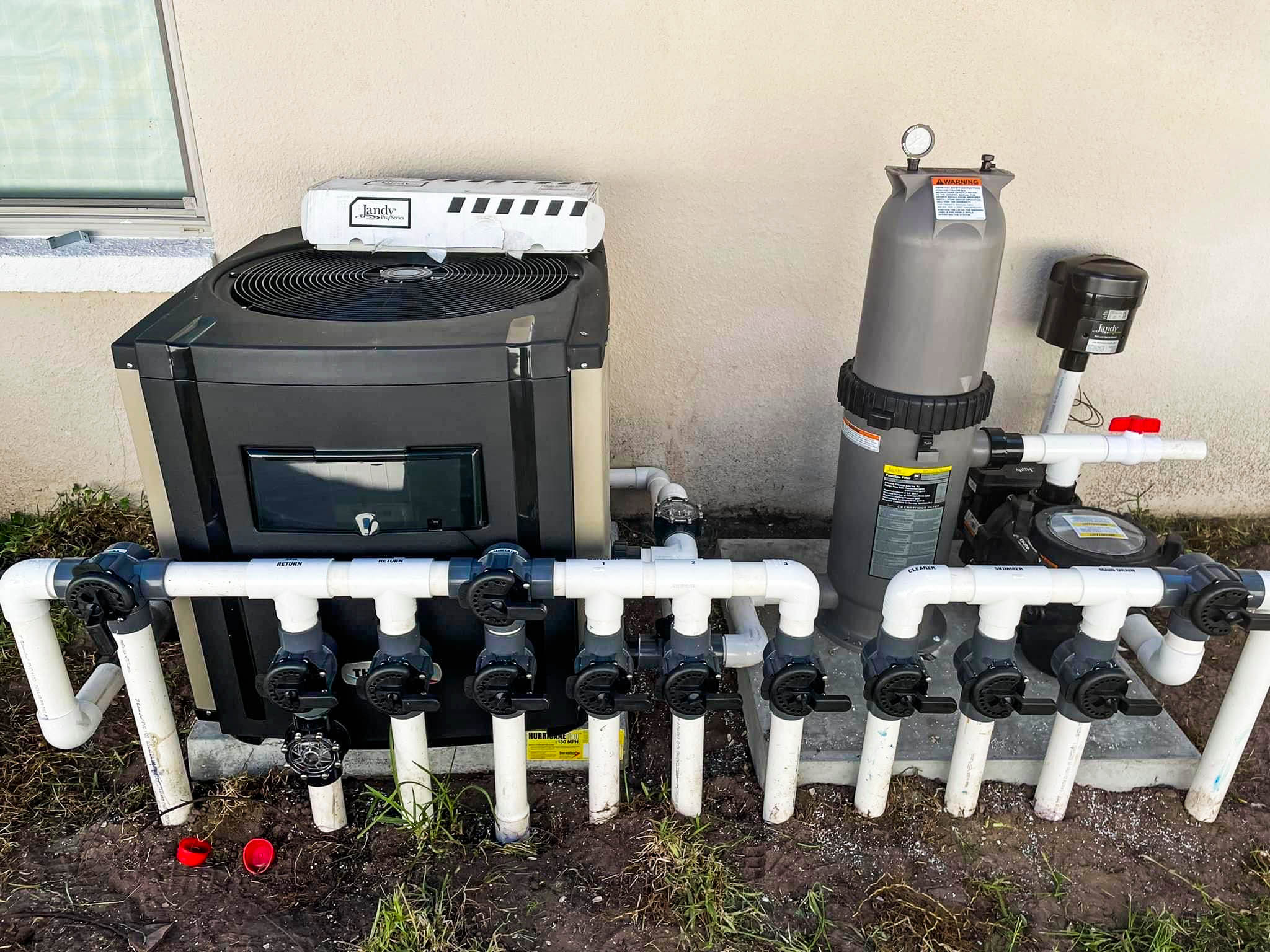 Single Speed Pool Pumps vs Variable Speed Pool Pumps - From Solar to Gas: Your Pool Heater Handbook
