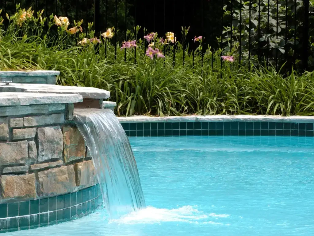 Is a Fiberglass Pool with a Spa the Perfect Oasis for Your Backyard?